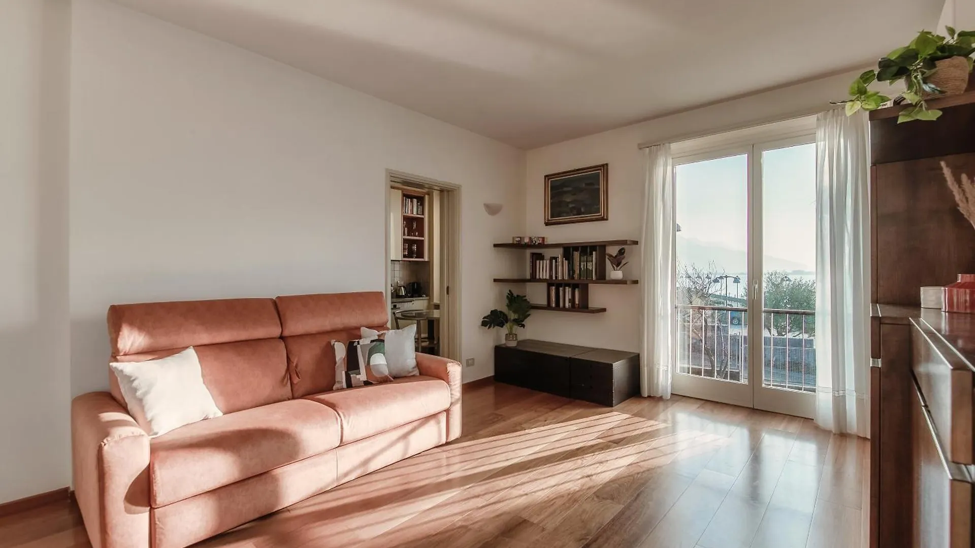 Casa Cotima By Quokka 360 - Lakefront Terrace Campione dʼItalia アパート