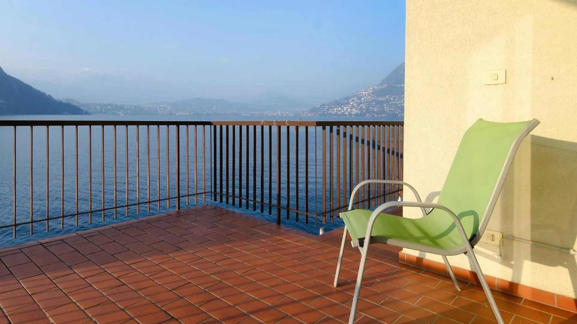 アパート Casa Cotima By Quokka 360 - Lakefront Terrace Campione dʼItalia