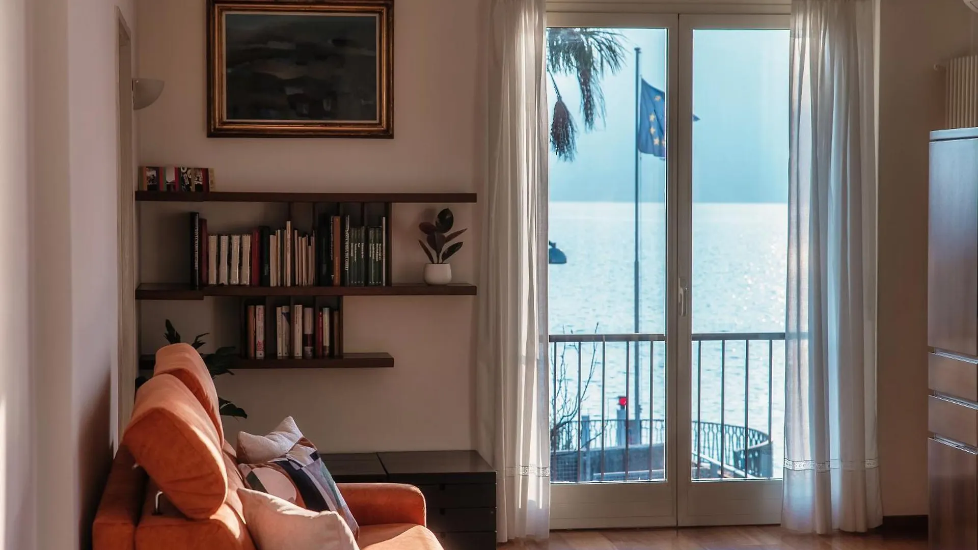 Casa Cotima By Quokka 360 - Lakefront Terrace Campione dʼItalia 0*,